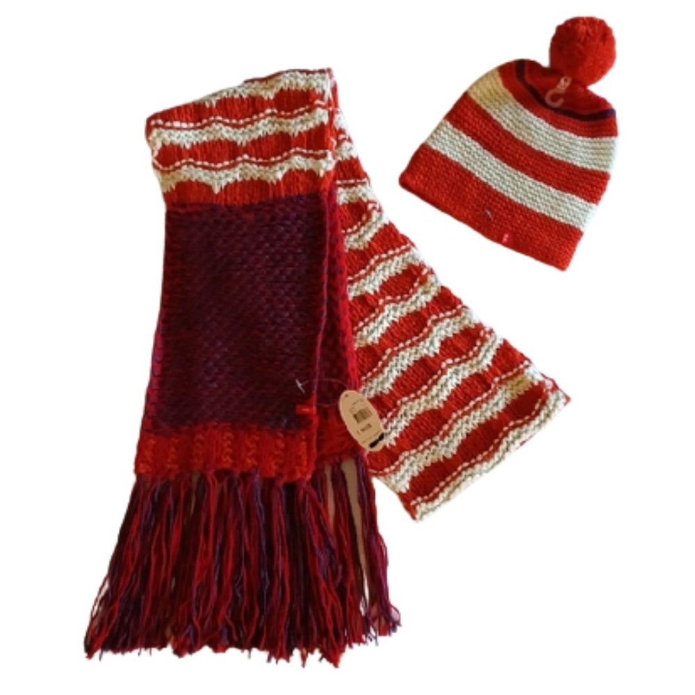 EDC by Esprit Pom Pom Hat/Toque & Fringed Scarf Set NEW